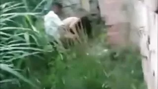 Dukra laukia tėčio p ...